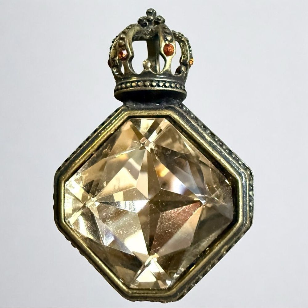 ROYAL CROWN BRONZE PENDANT – LARGE FAUX DIAMOND HEXAGON